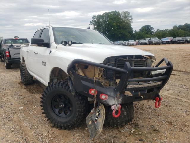 3C6RR7LG6JG227731 - 2018 RAM 1500 SLT WHITE photo 1