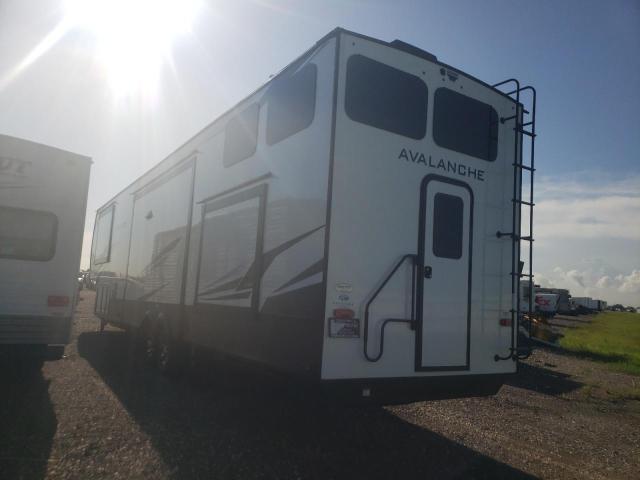 4YDF39028ME761792 - 2021 AVAL CAMPER WHITE photo 3