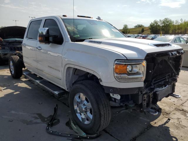 1GT42WEY3KF224960 - 2019 GMC SIERRA K35 WHITE photo 1