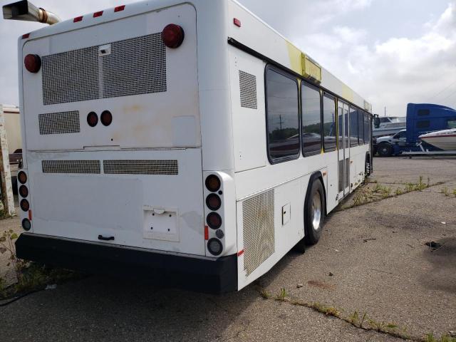 15GGD271XA1179262 - 2010 GILLIG TRANSIT BU WHITE photo 4