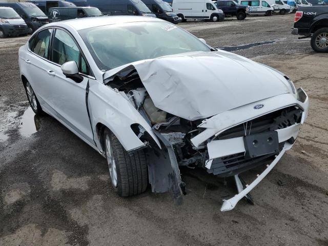 3FA6P0HD9KR190063 - 2019 FORD FUSION SE WHITE photo 1