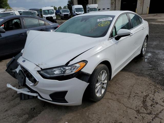 3FA6P0HD9KR190063 - 2019 FORD FUSION SE WHITE photo 2