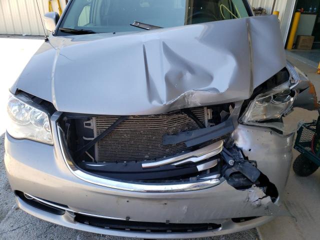 2C4RC1BG1FR707556 - 2015 CHRYSLER TOWN & COU SILVER photo 7