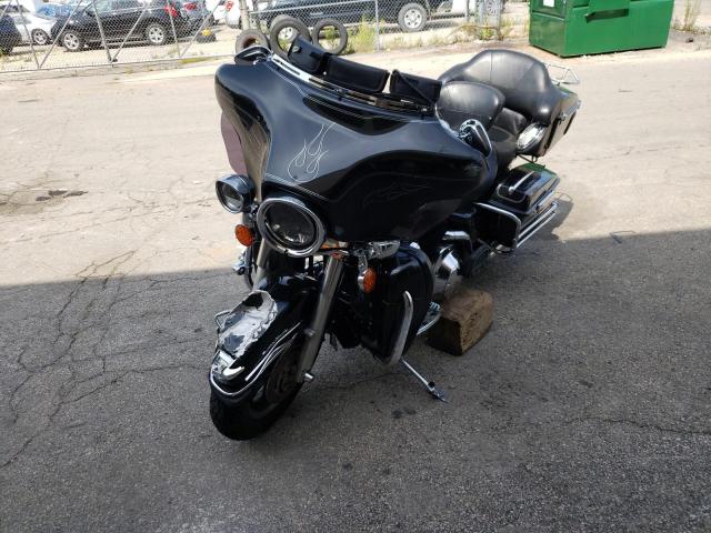 1HD1FCW1X6Y610761 - 2006 HARLEY-DAVIDSON FLHTCUI 黑色 照片 2