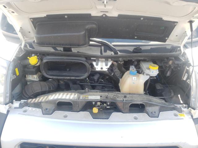 3C6TRVBG3KE547436 - 2019 RAM PROMASTER WHITE photo 7