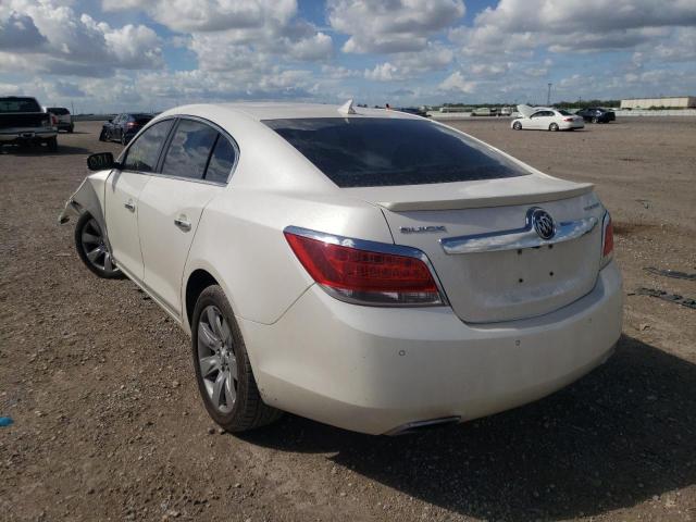 1G4GH5E34DF181920 - 2013 BUICK LACROSSE P WHITE photo 3