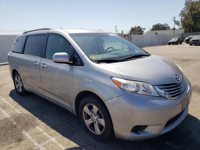 5TDKZ3DC0HS818583 - 2017 TOYOTA SIENNA LE SILVER photo 1