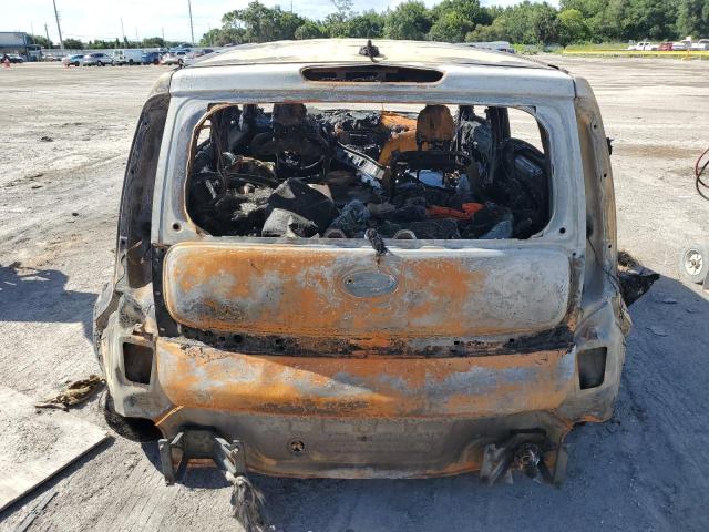 KNDJN2A21G7337778 - 2016 KIA SOUL BURN photo 10