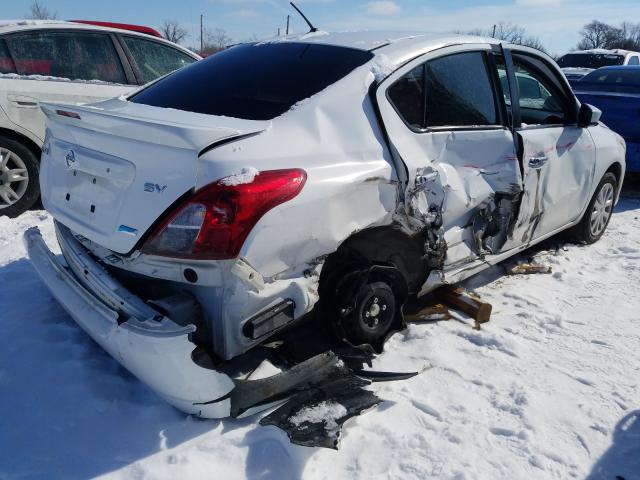 3N1CN7APXGL841665 - 2016 NISSAN VERSA S WHITE photo 4