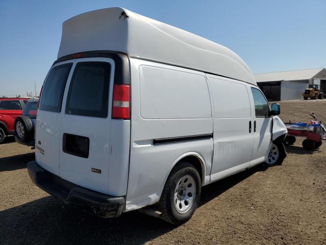 1GCSHAF46D1136652 - 2013 CHEVROLET EXPRESS G1 WHITE photo 4