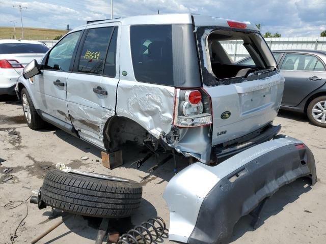 SALFP24N48H036836 - 2008 LAND ROVER LR2 SE SILVER photo 3