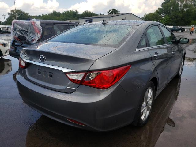 5NPEC4AC7DH802230 - 2013 HYUNDAI SONATA SE/ GRAY photo 4