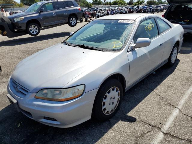 1HGCG32621A022204 - 2001 HONDA ACCORD LX SILVER photo 2