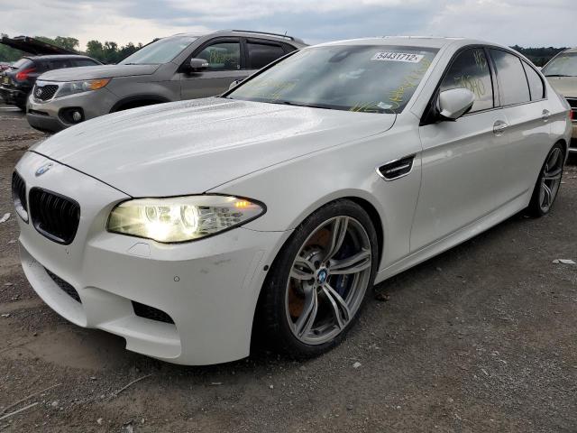 WBSFV9C58DD095955 - 2013 BMW M5 WHITE photo 2