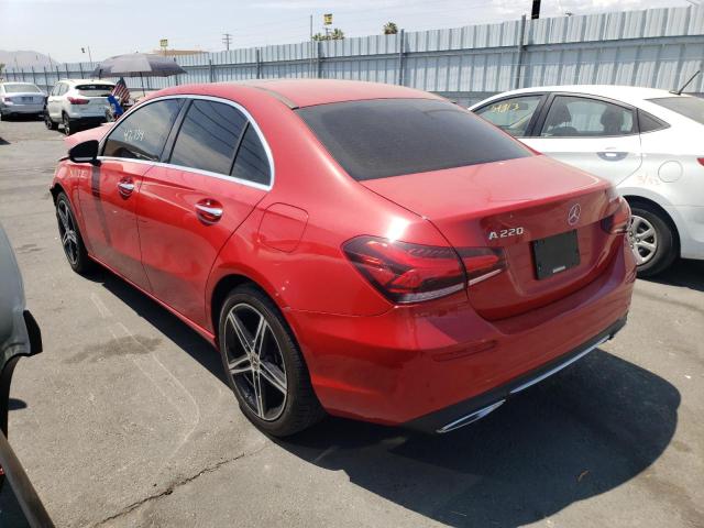 WDD3G4EB2KW015924 - 2019 MERCEDES-BENZ A 220 RED photo 3