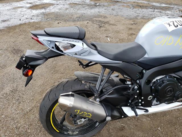 JS1GR7MA7N7100704 - 2022 SUZUKI 750 GRAY photo 6