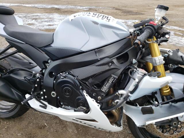 JS1GR7MA7N7100704 - 2022 SUZUKI 750 GRAY photo 7