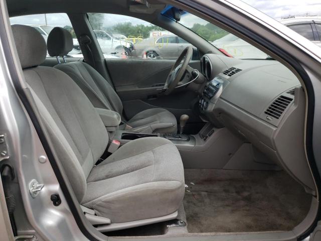 1N4AL11D73C223339 - 2003 NISSAN ALTIMA BAS SILVER photo 5