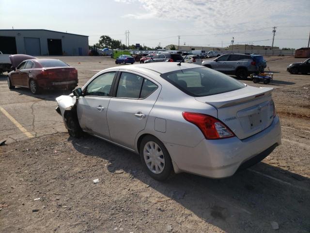 3N1CN7AP6FL876718 - 2015 NISSAN VERSA S SILVER photo 3