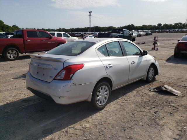 3N1CN7AP6FL876718 - 2015 NISSAN VERSA S SILVER photo 4