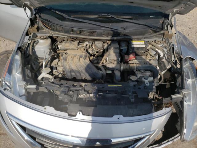 3N1CN7AP6FL876718 - 2015 NISSAN VERSA S SILVER photo 7