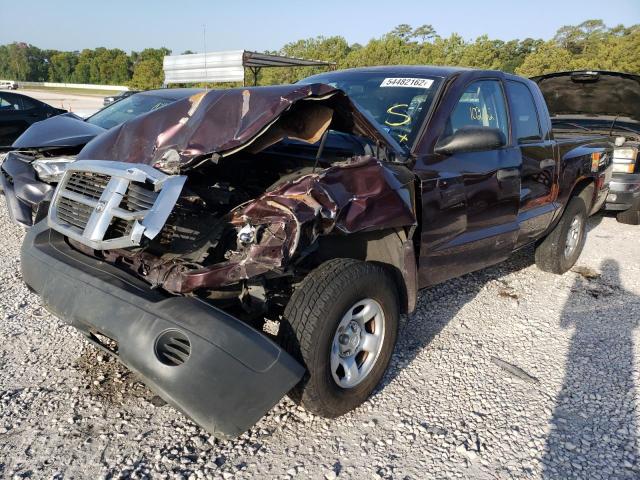 1D7HE28KX5S249039 - 2005 DODGE DAKOTA QUA MAROON photo 2