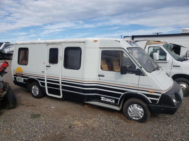 1WWBB14Y5DF300032 - 1984 ITAS MOTORHOME TWO TONE photo 9