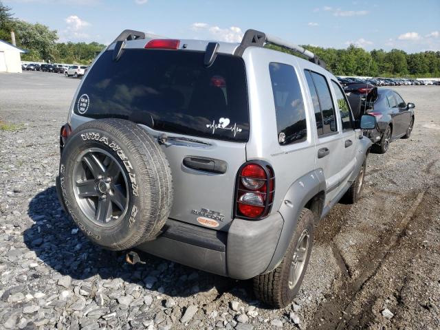 1J4GL38K46W219105 - 2006 JEEP LIBERTY RE SILVER photo 4