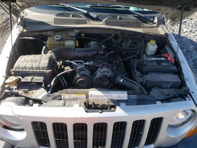 1J4GL38K46W219105 - 2006 JEEP LIBERTY RE SILVER photo 7