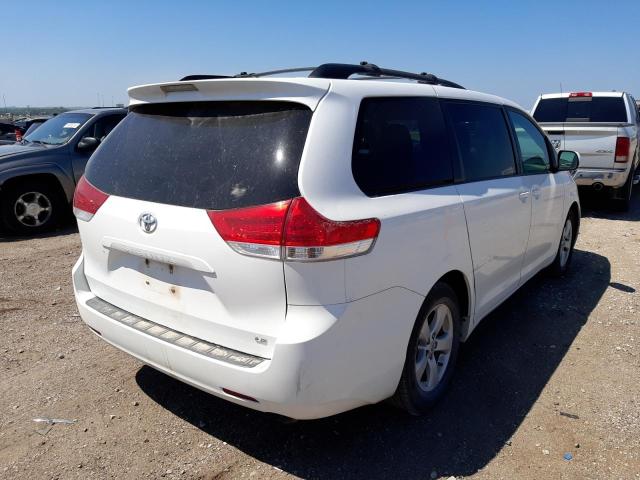 5TDKK3DC1CS235534 - 2012 TOYOTA SIENNA LE WHITE photo 4