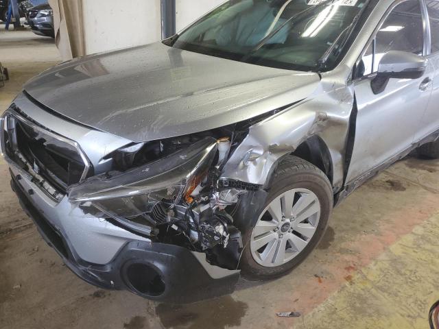 4S4BSAFC8J3375317 - 2018 SUBARU OUTBACK 2. SILVER photo 9