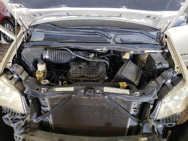 2A4RR8DG9BR611425 - 2011 CHRYSLER TOWN & COU GOLD photo 7