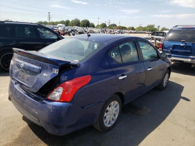 3N1CN7APXKL880281 - 2019 NISSAN VERSA S BLUE photo 4