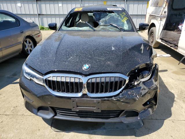 3MW5R7J56K8B02584 - 2019 BMW 330XI BLACK photo 9