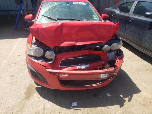 1G1JA5SH5E4210989 - 2014 CHEVROLET SONIC LS RED photo 9