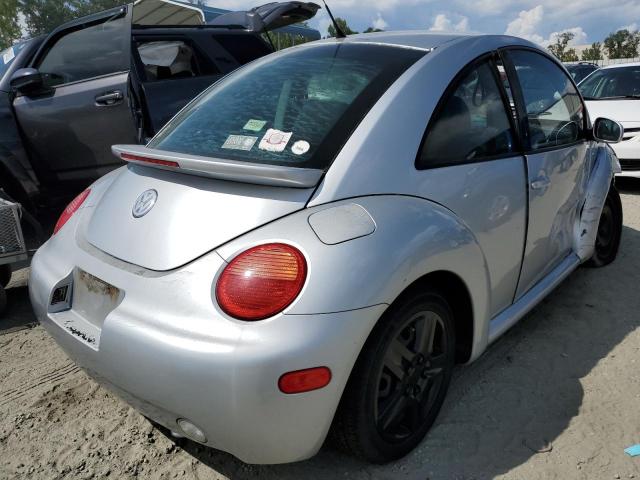 3VWBK21C43M415957 - 2003 VOLKSWAGEN NEW BEETLE 银色 照片 4