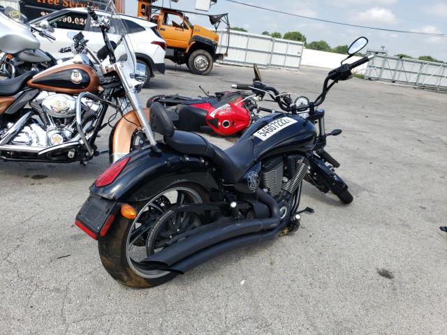 5VPGA36N2D3016769 - 2013 VICTORY MOTORCYCLES VEGAS 8-BA BLACK photo 4