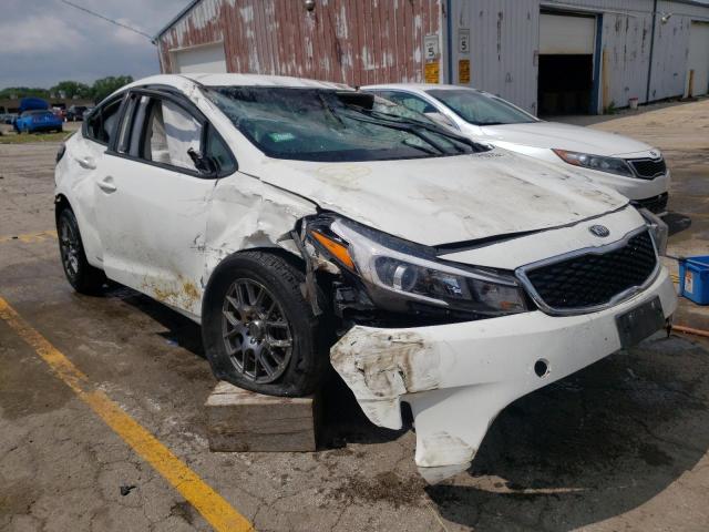 3KPFK4A75HE035398 - 2017 KIA FORTE LX WHITE photo 1