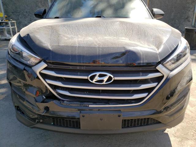 KM8J2CA41JU764513 - 2018 HYUNDAI TUCSON SE BLACK photo 9