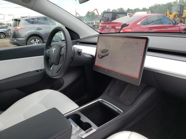 5YJYGAEE0MF178846 - 2021 TESLA MODEL Y أبيض صورة 9