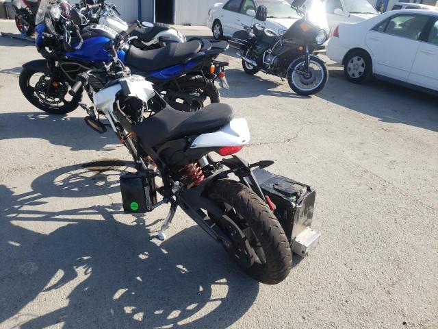 538SMFZ62JCG09902 - 2018 ZERO MOTORCYCLES INC MOTORCYCLE WHITE photo 3