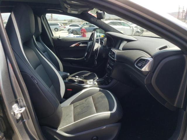 SJKCH5CP3JA047754 - 2018 INFINITI QX30 BASE GRAY photo 5