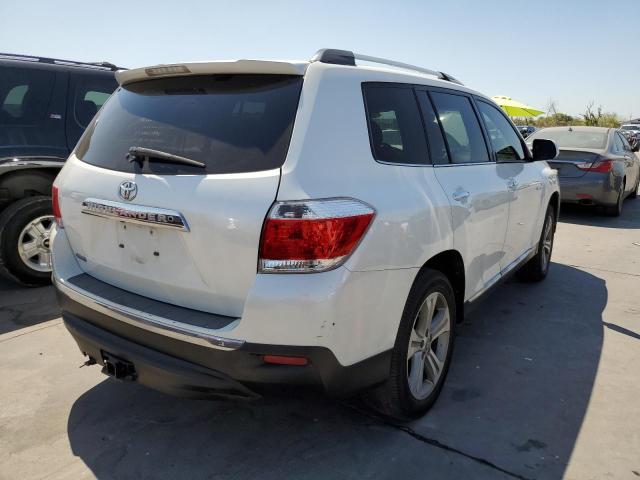 5TDYK3EH0BS049664 - 2011 TOYOTA HIGHLANDER WHITE photo 4