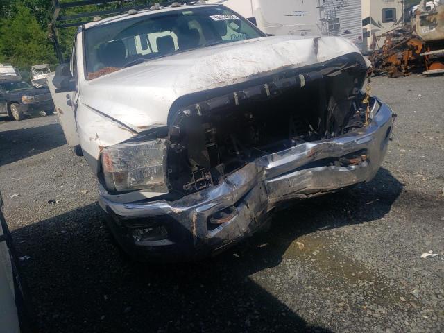 3C7WRTCJ3JG269020 - 2018 RAM 3500 Ақ фото 1