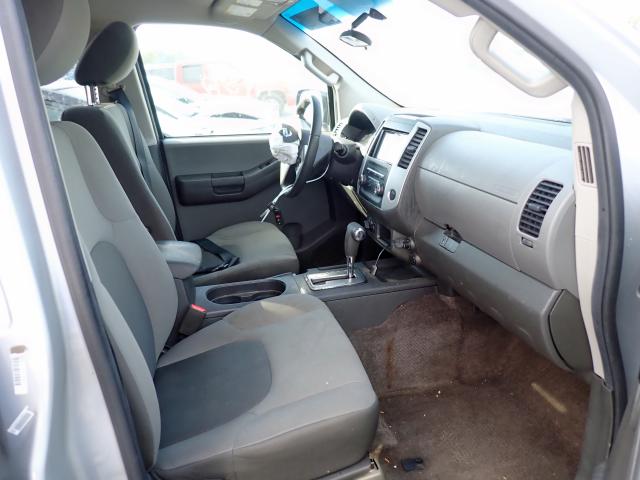 5N1AN0NW3EN808562 - 2014 NISSAN XTERRA X SILVER photo 5