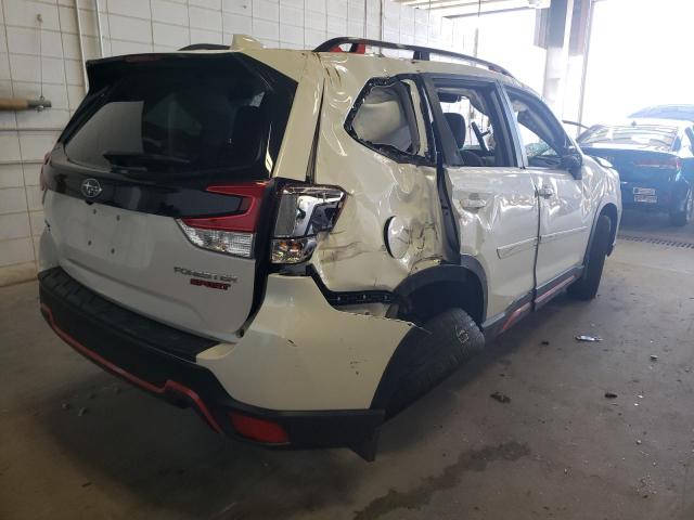 JF2SKARC6MH580899 - 2021 SUBARU FORESTER S WHITE photo 4