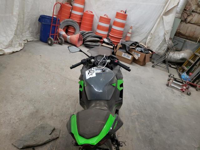 JKAEXKG16KDA22539 - 2019 KAWASAKI EX400 GRAY photo 5