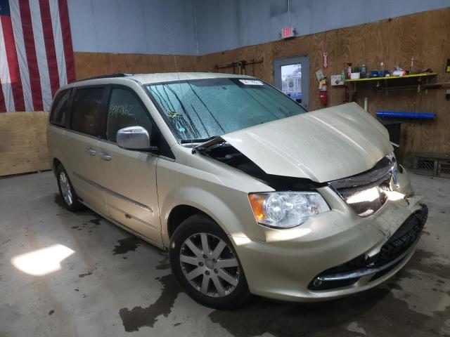 2C4RC1CG1CR118355 - 2012 CHRYSLER TOWN & COU GOLD photo 1