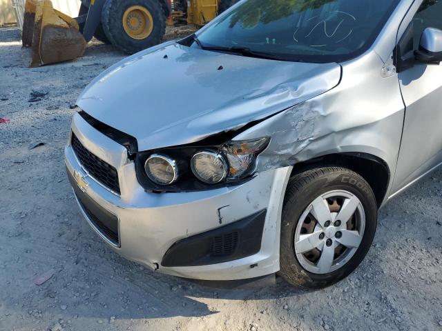 1G1JA5SH9F4178758 - 2015 CHEVROLET SONIC LS SILVER photo 9
