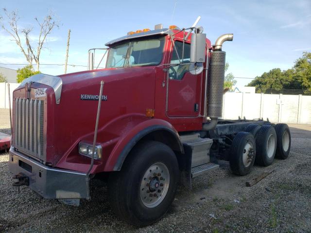 1NKDXUEX46J150575 - 2006 KENWORTH CONSTRUCTI BURGUNDY photo 2